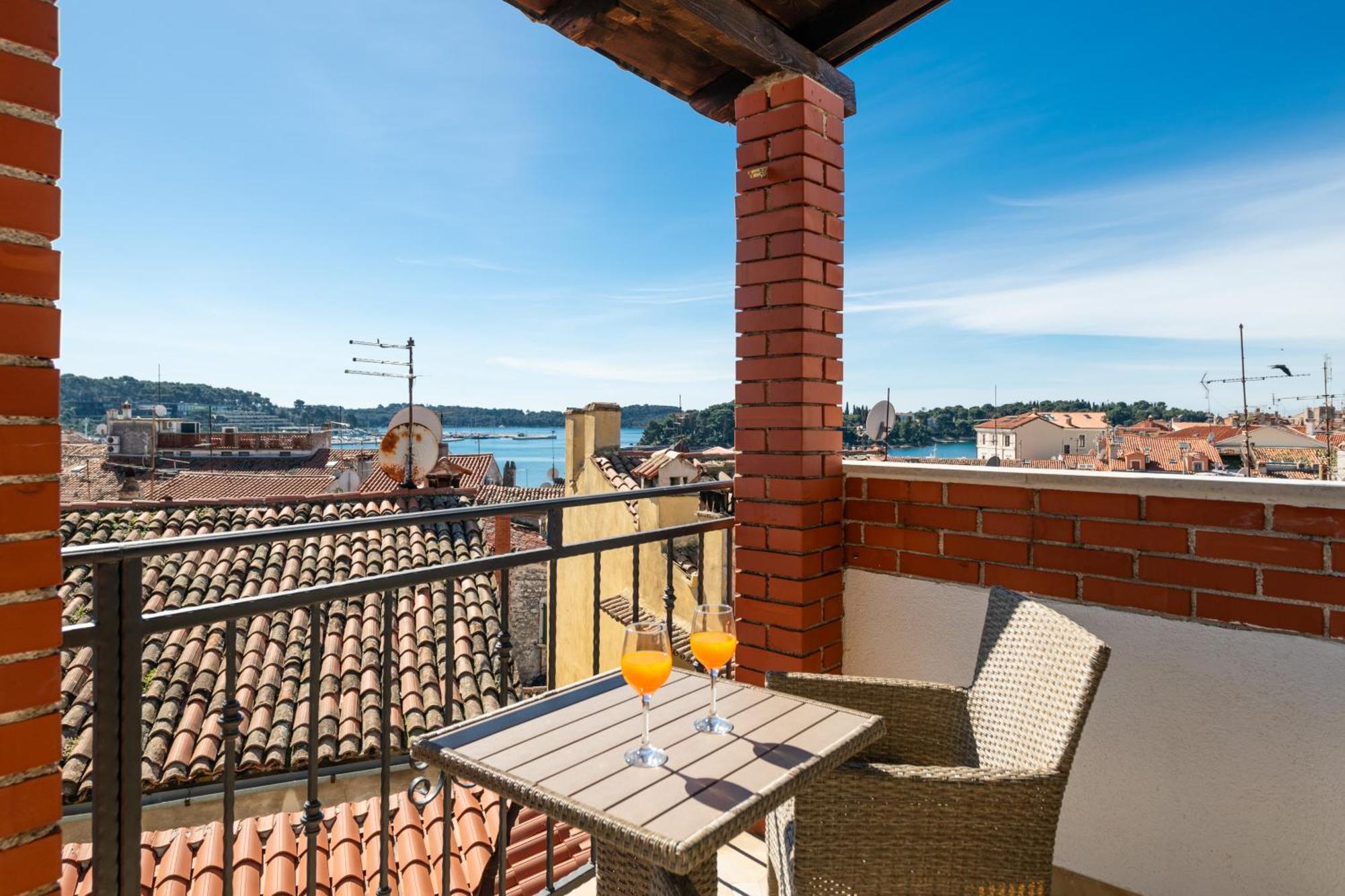 Apartment Gioia Rovigno Esterno foto