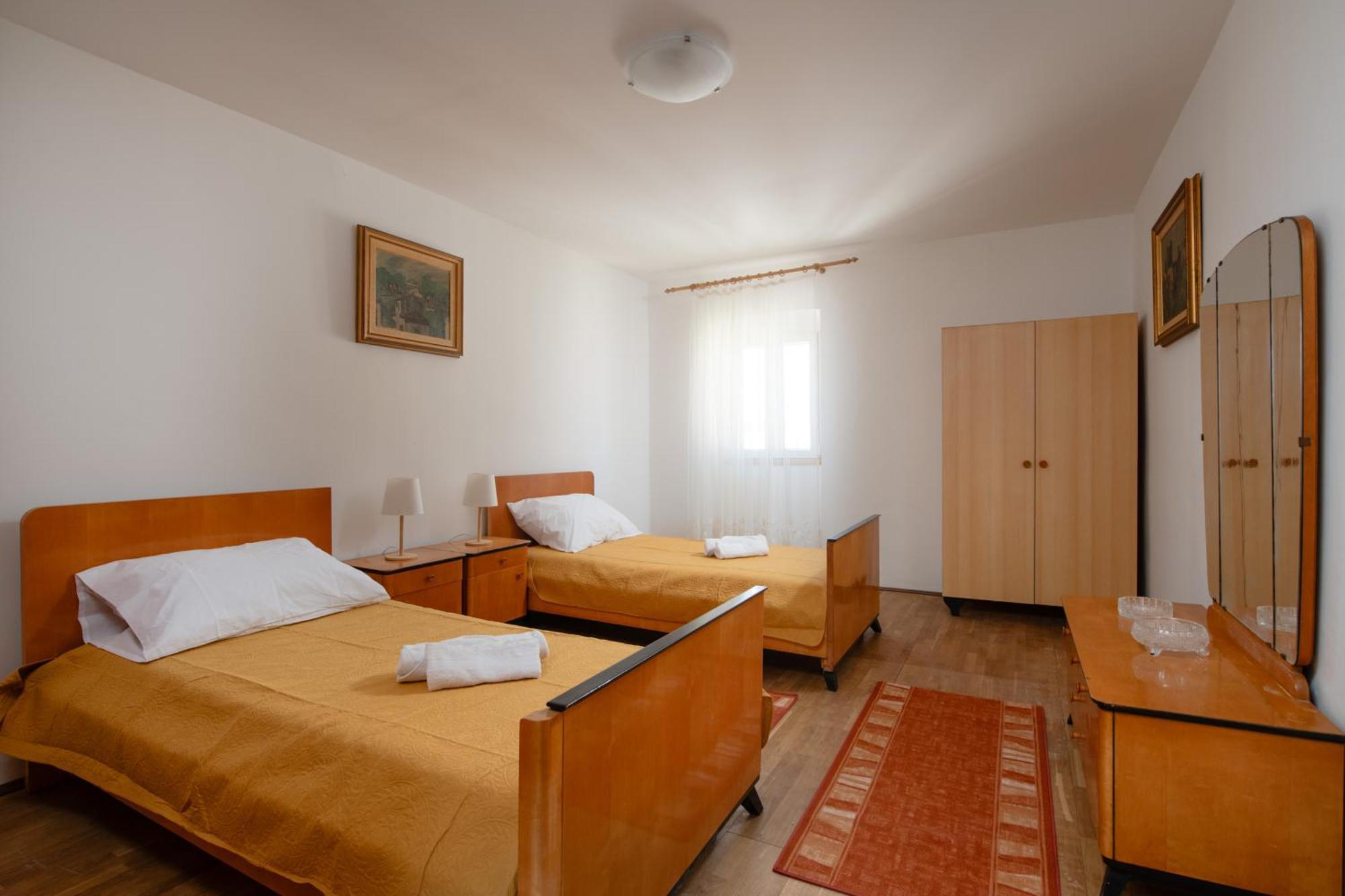 Apartment Gioia Rovigno Esterno foto