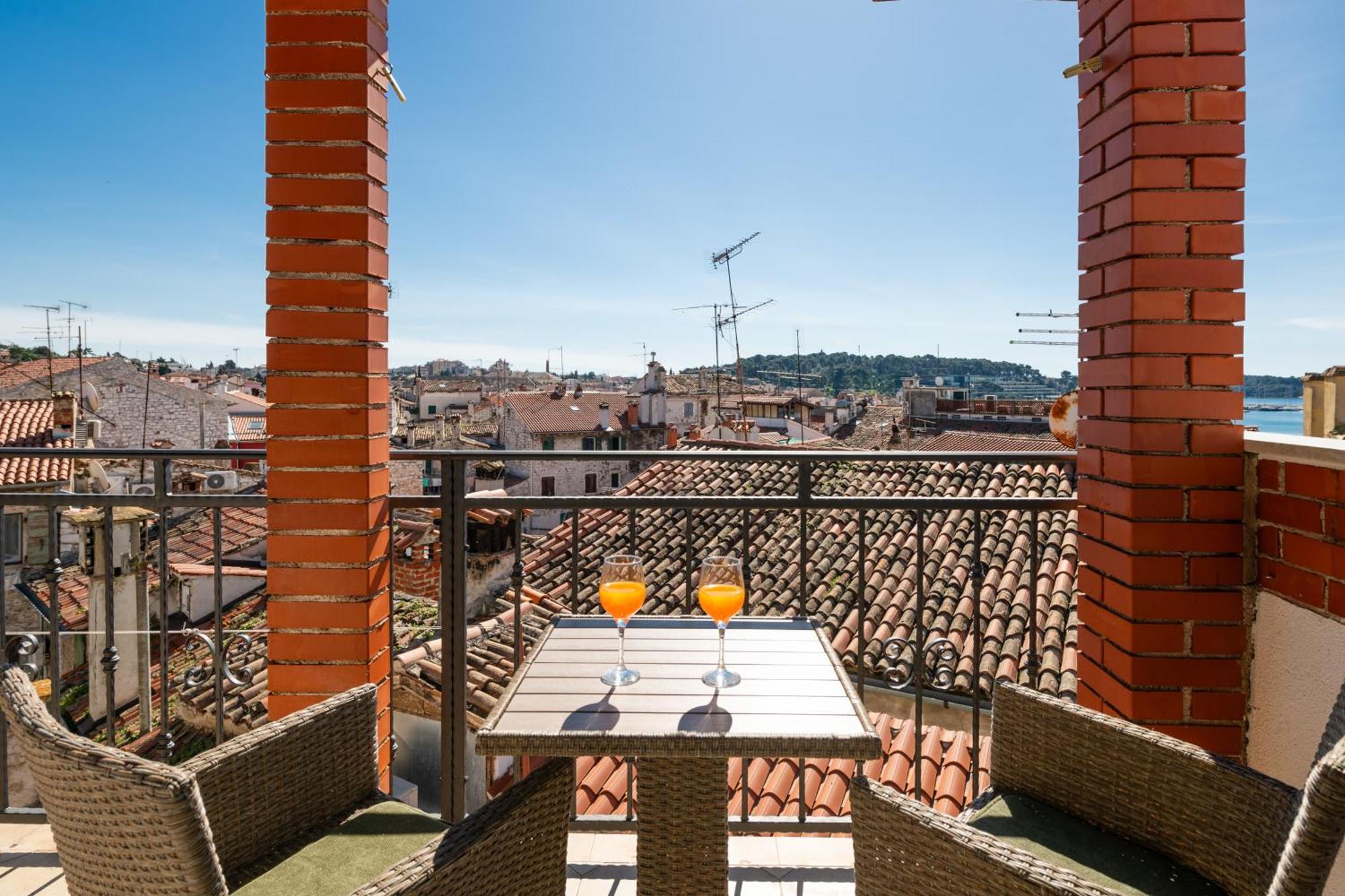 Apartment Gioia Rovigno Esterno foto